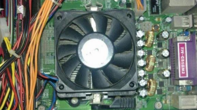 電腦主機特別燙怎么辦，電腦會不會燒了？