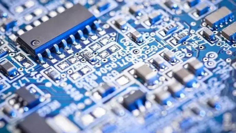 科創(chuàng)板半導(dǎo)體業(yè)績哪家強？產(chǎn)業(yè)鏈巨頭、小而美龍頭齊頭并進